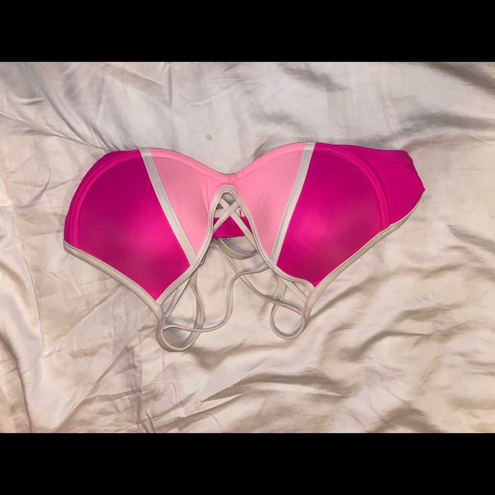 Pink and white swim top!